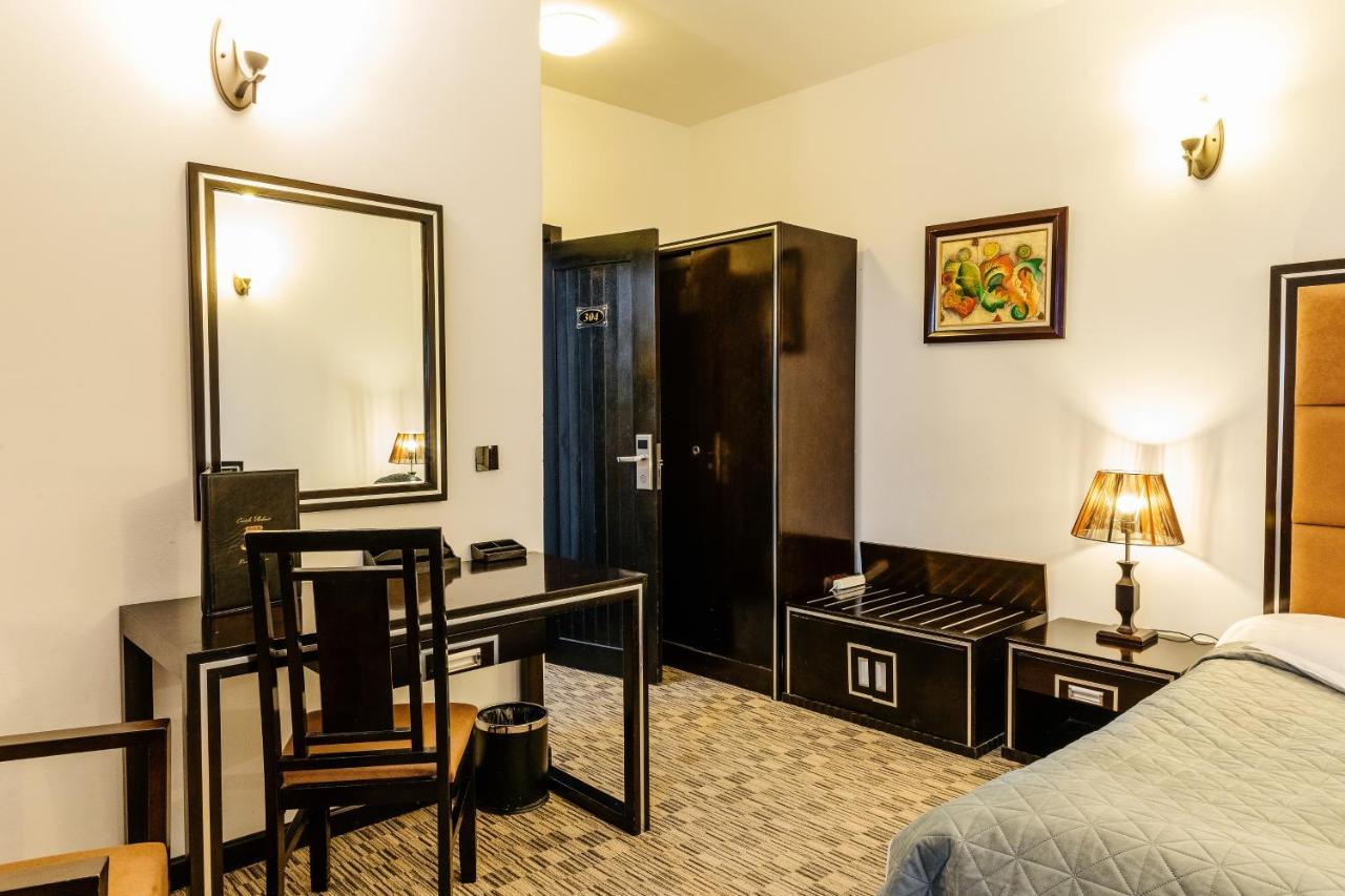 Contele Vladimir Hotel Bran  Buitenkant foto