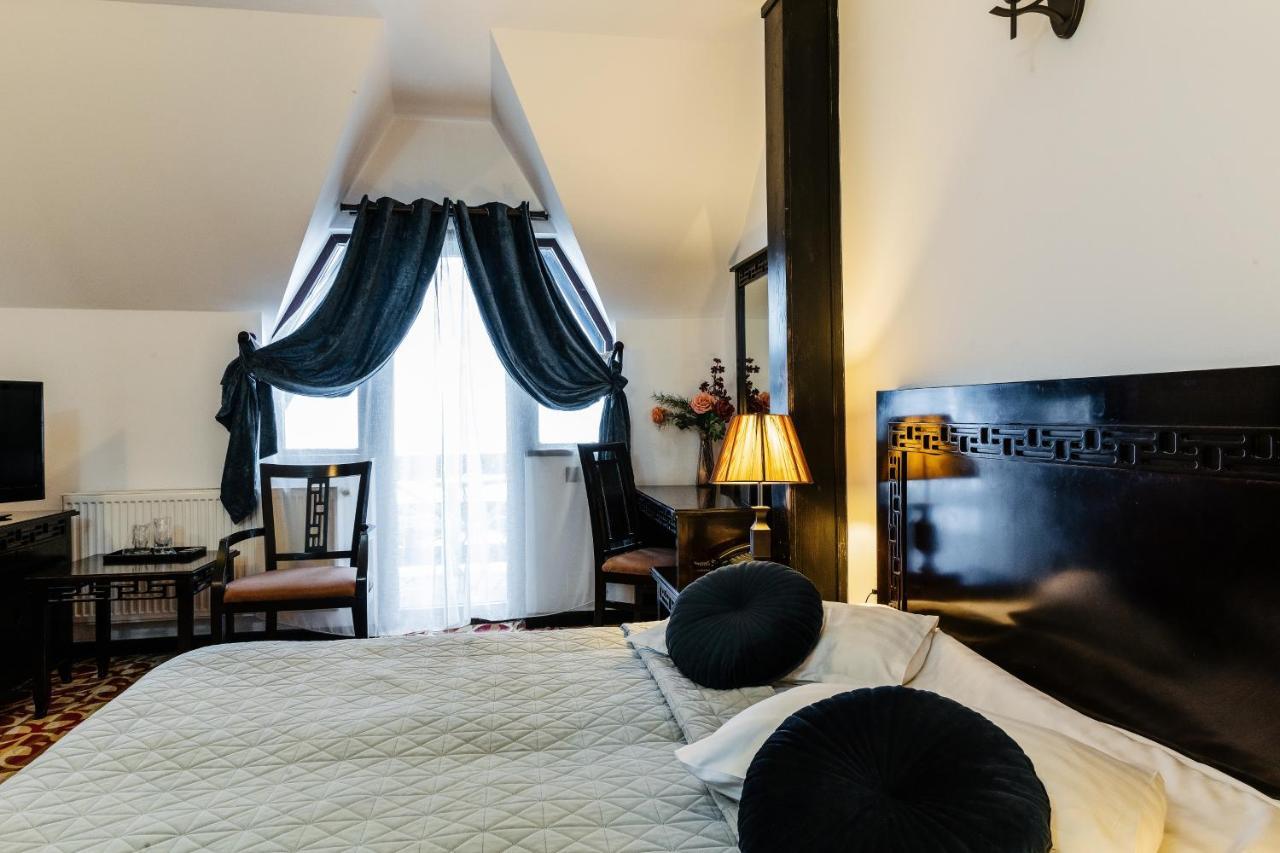 Contele Vladimir Hotel Bran  Buitenkant foto